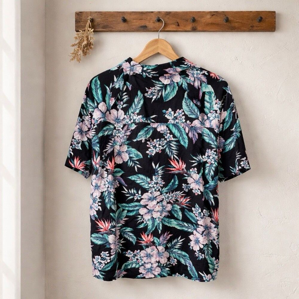 George Men's Relaxed Button Front Camp Shirt LARGE (42-44) Black Soot Floral New